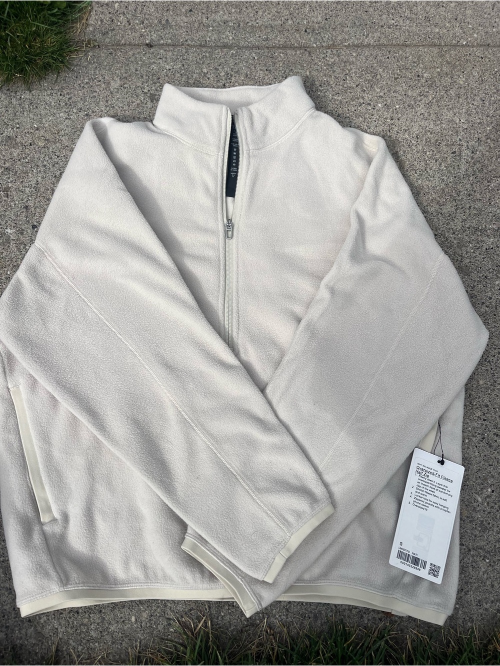lululemon athletica Men's Light Cream Half-Zip Fleece Pullover